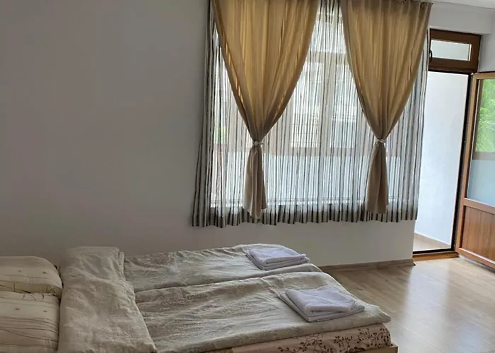 за гости * Devin